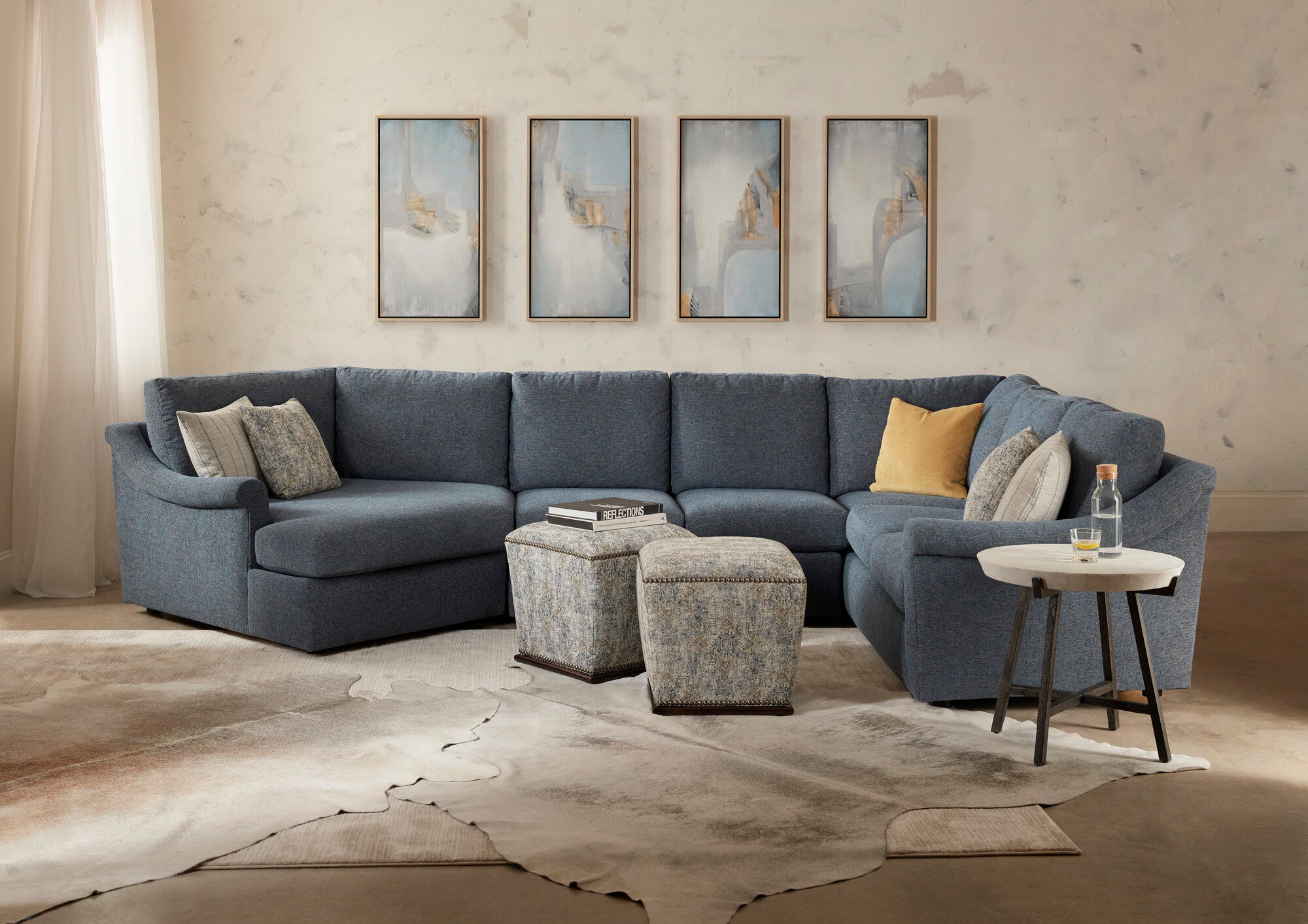 Danae Sectional Room Image 2