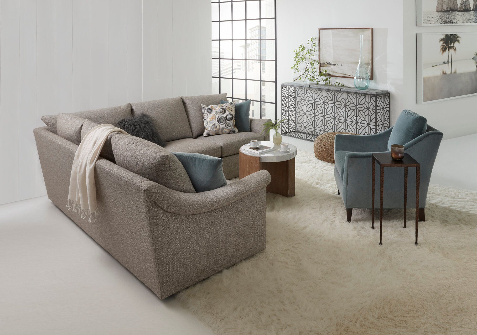 Danae Sectional Room Image 1