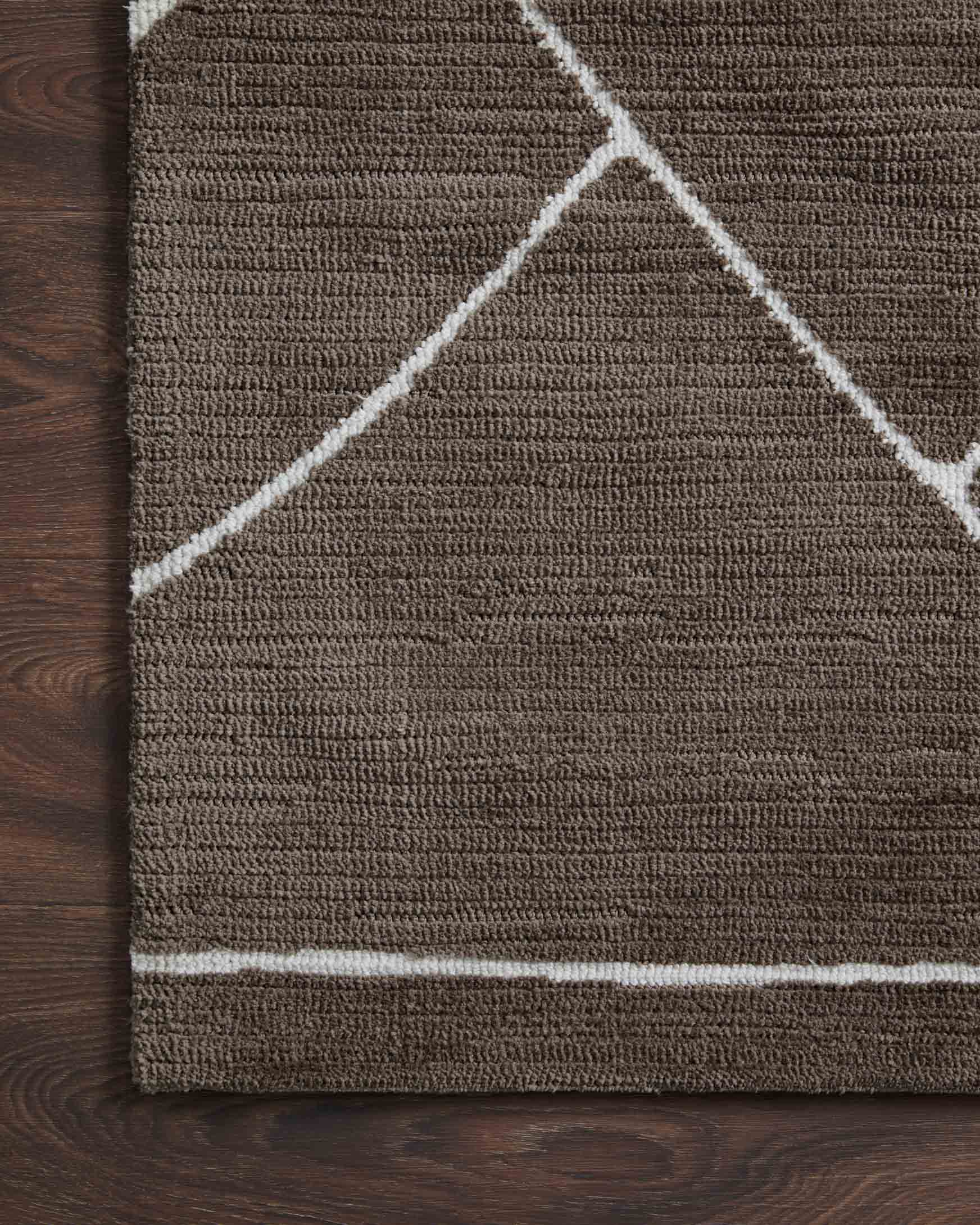 LOG-01 MH MOCHA / WHITE