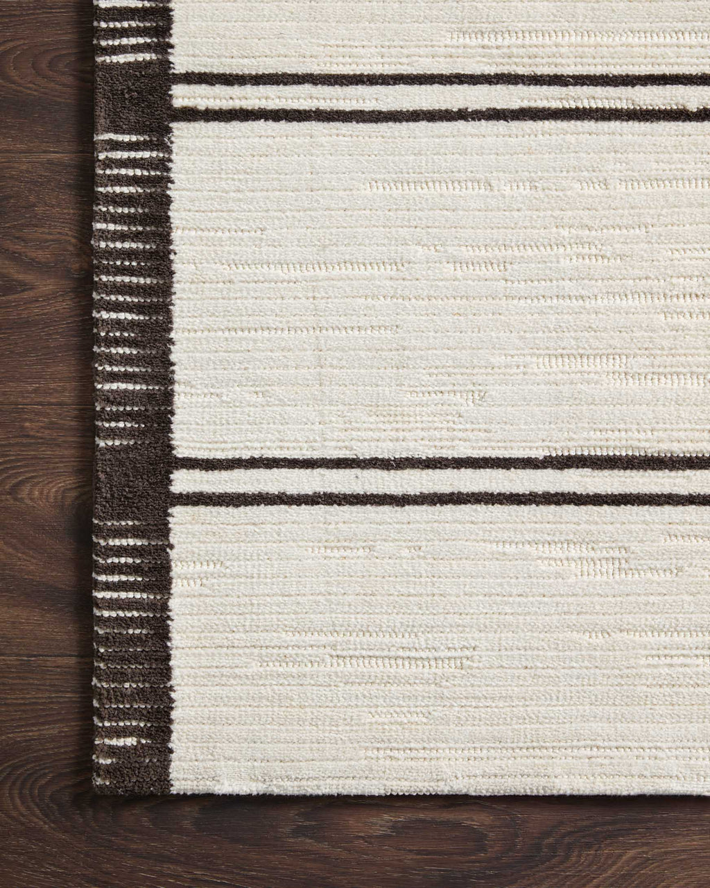 LOG-02 MH WHITE / MOCHA