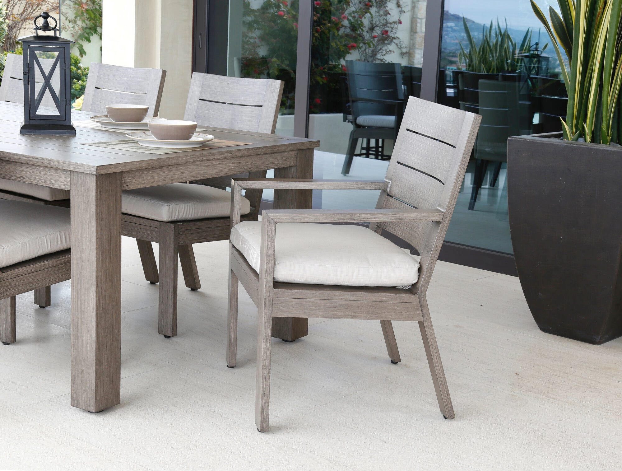 Laguna 90-120 in. Extension Dining Table