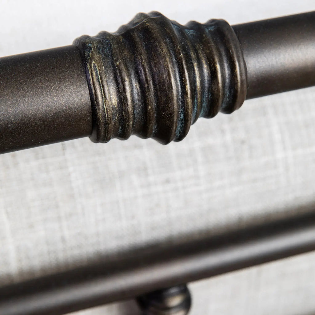 Laredo 7040 queen CBMPF Aged Bronze finish closeup