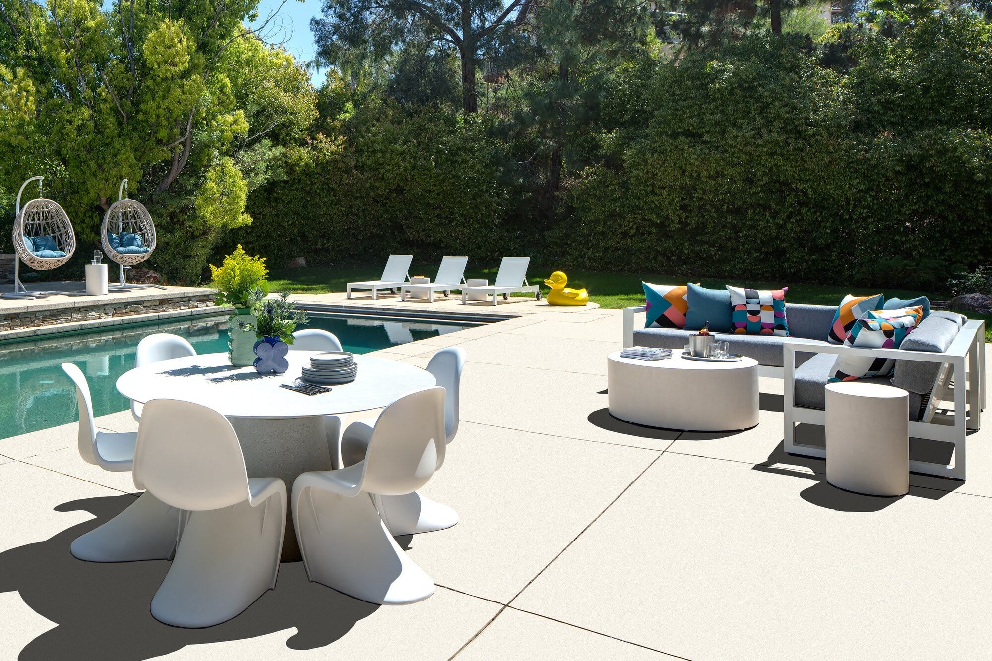 Newport Sectional in Cast Silver, No Welt