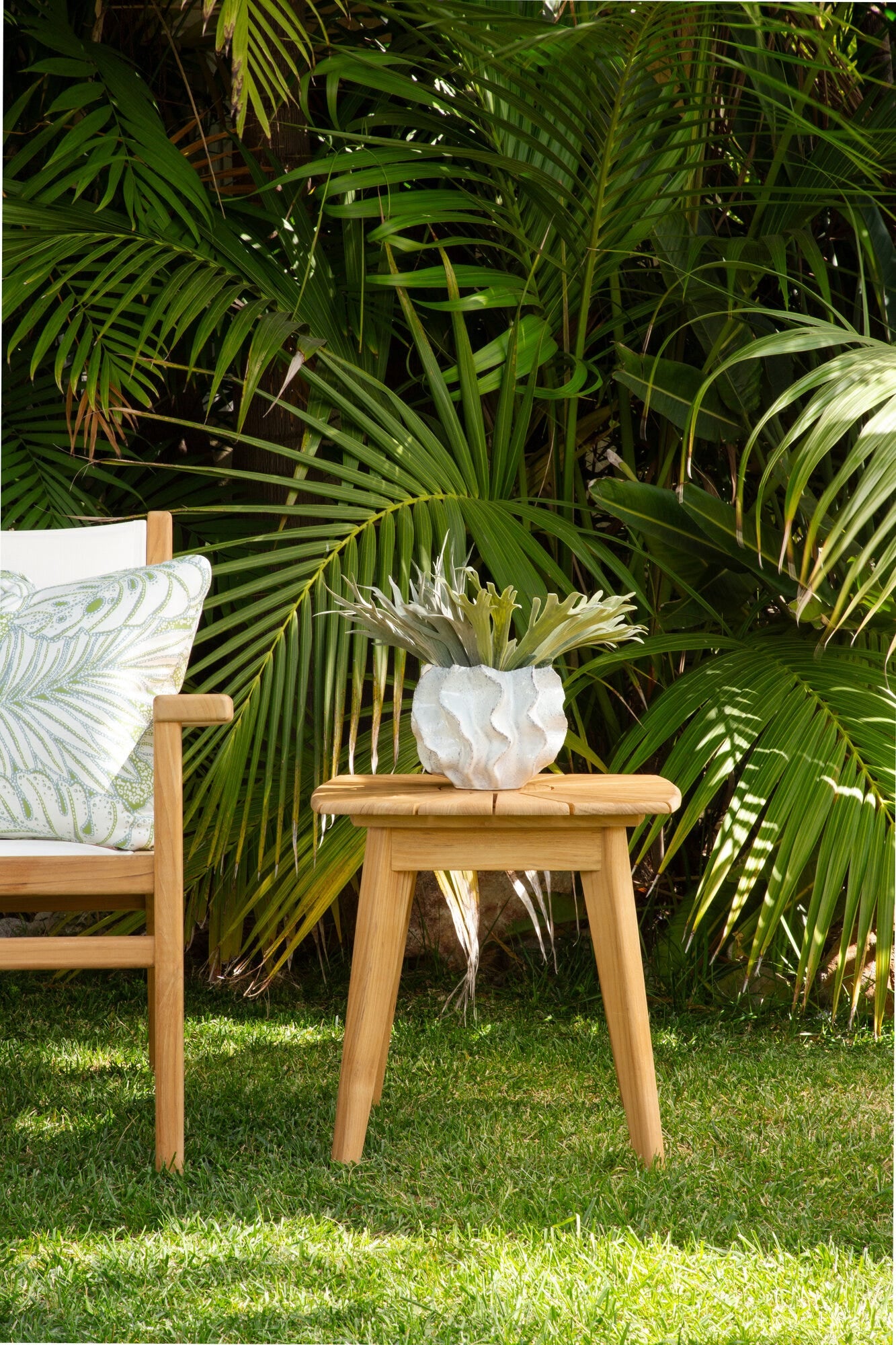 Margaritaville Harbor End Table Room Image 7