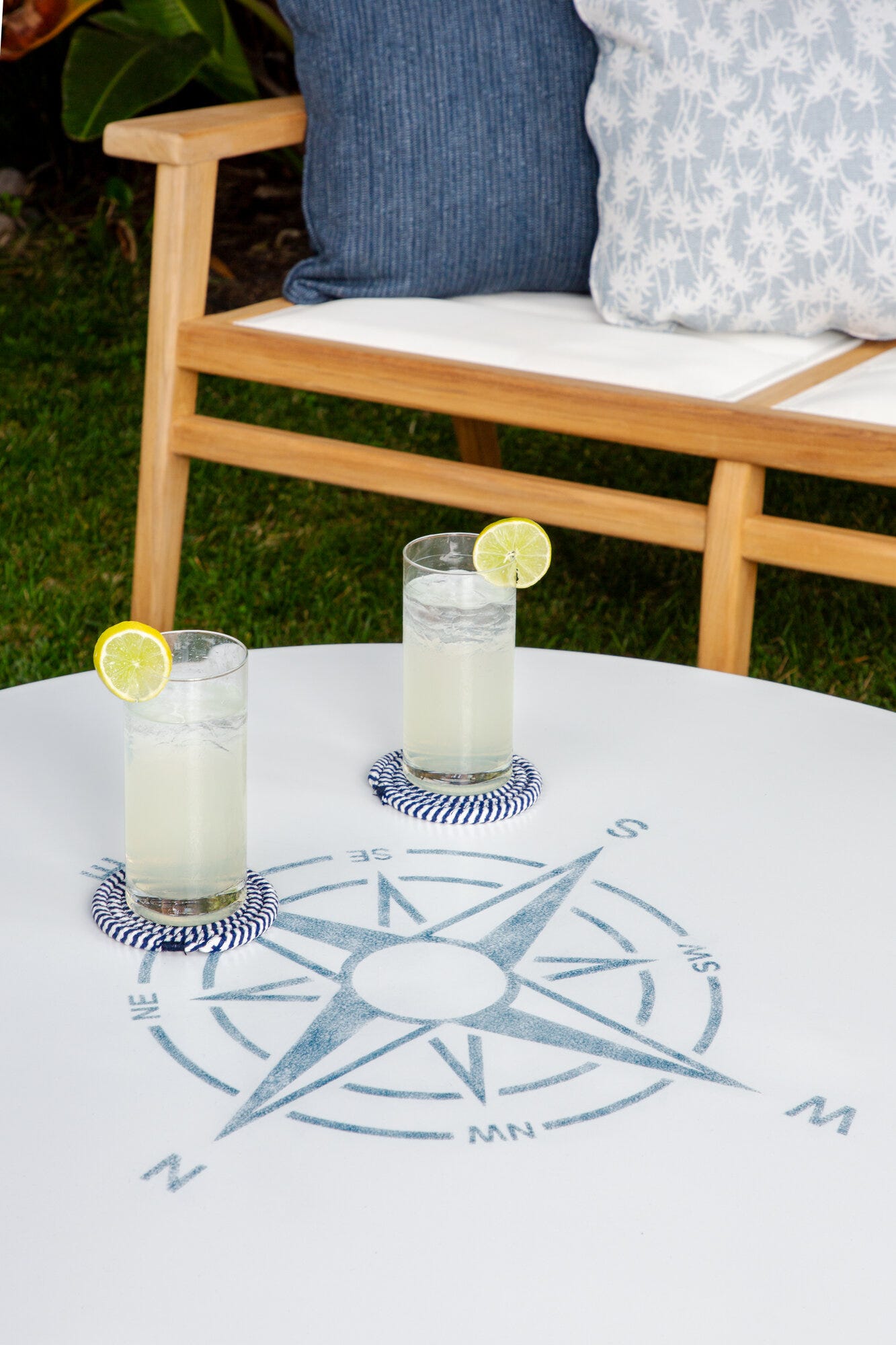 Margaritaville Ocean Coffee Table Detail Image 1