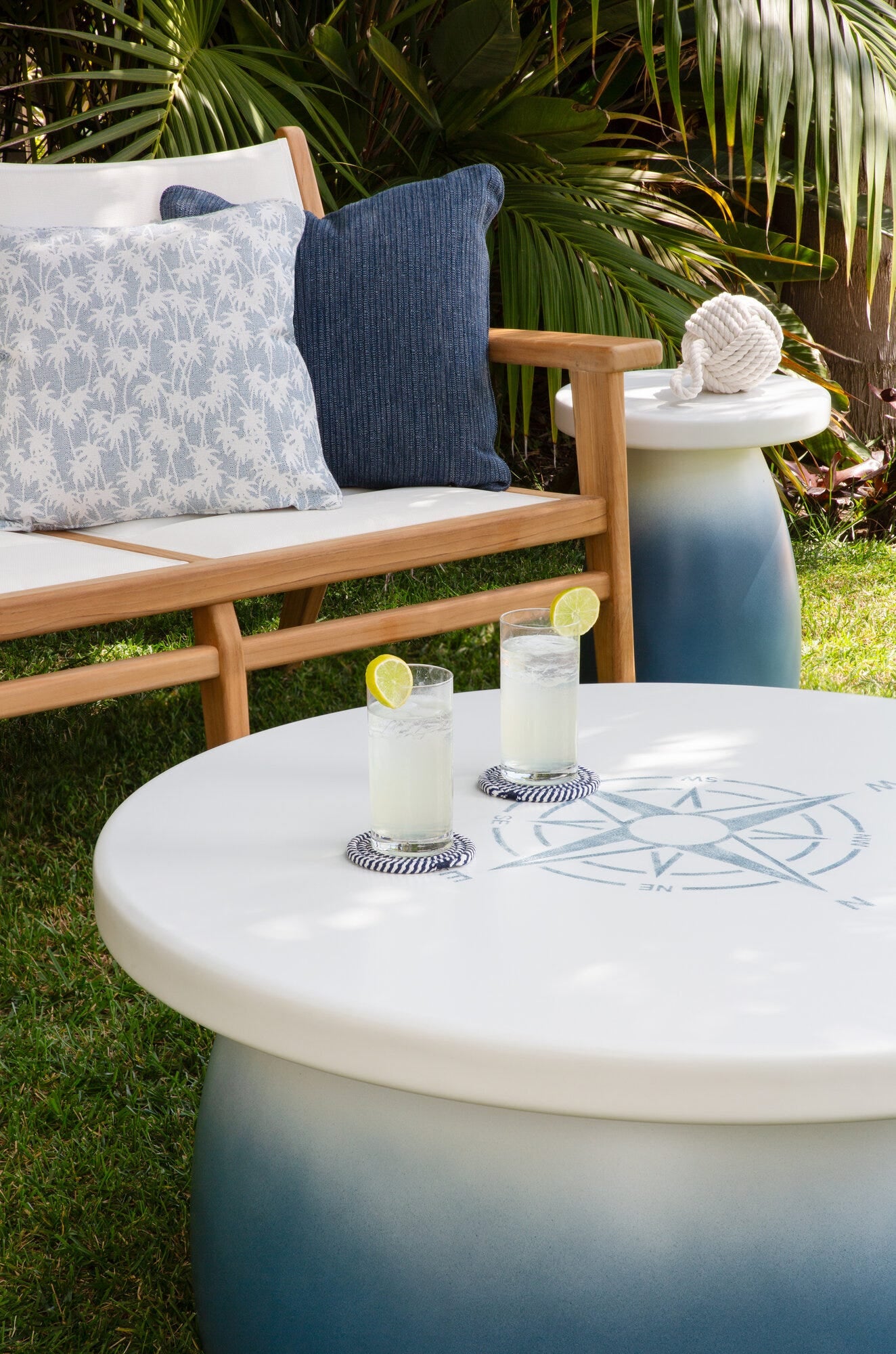 Margaritaville Ocean Coffee Table Detail Image 4