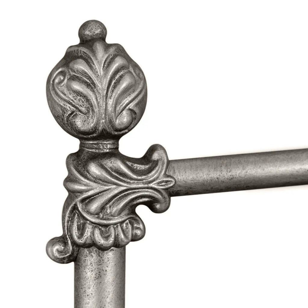 Merrick 1042 queen CBMPF Silver Bisque finish closeup