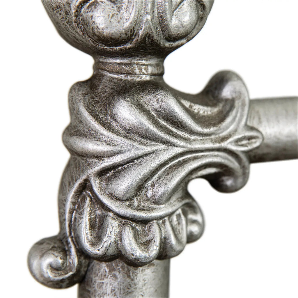 Merrick 1042 queen CBMPF Silver Bisque finish closeup