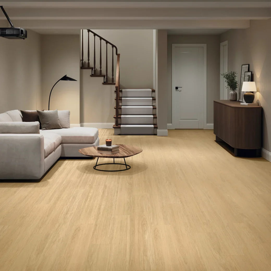 Karndean Luxury Vinyl Korlok Reserve Natural Red Oak