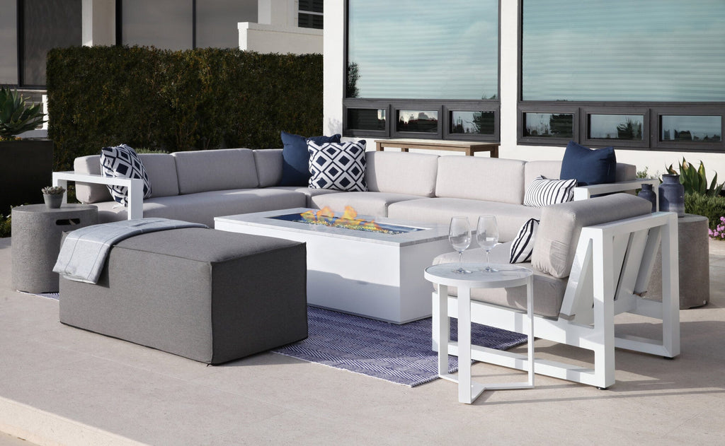 Newport Sectional in Cast Silver, No Welt