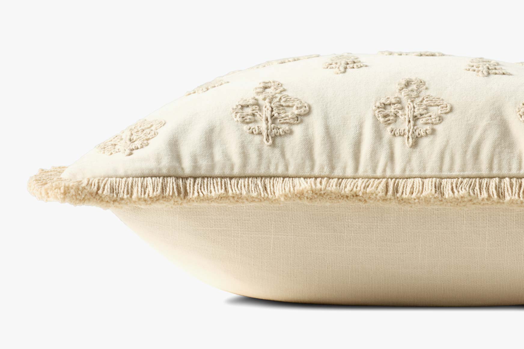 PCJ0025 DARLA IVORY