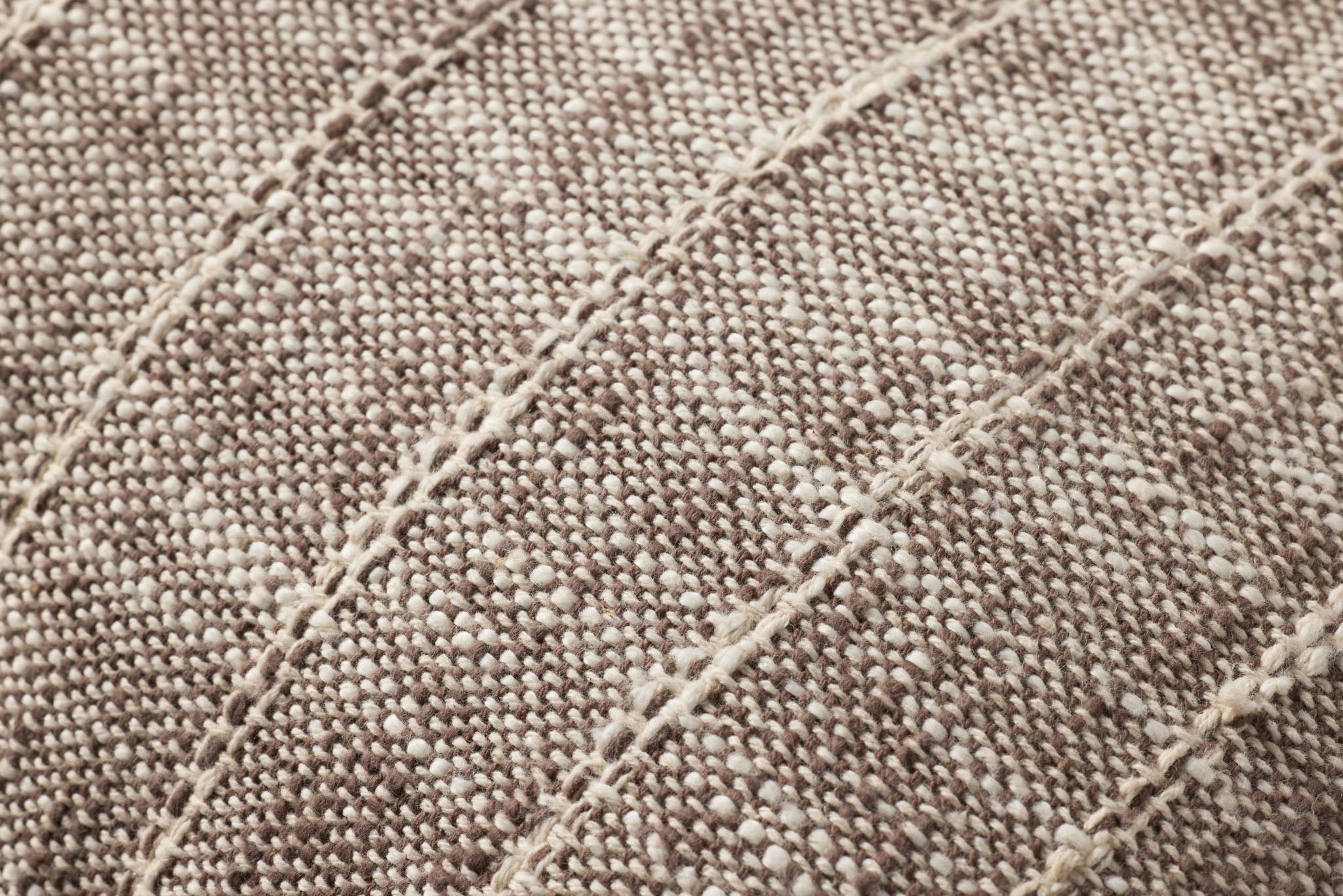 PLL0183 BROWN / IVORY