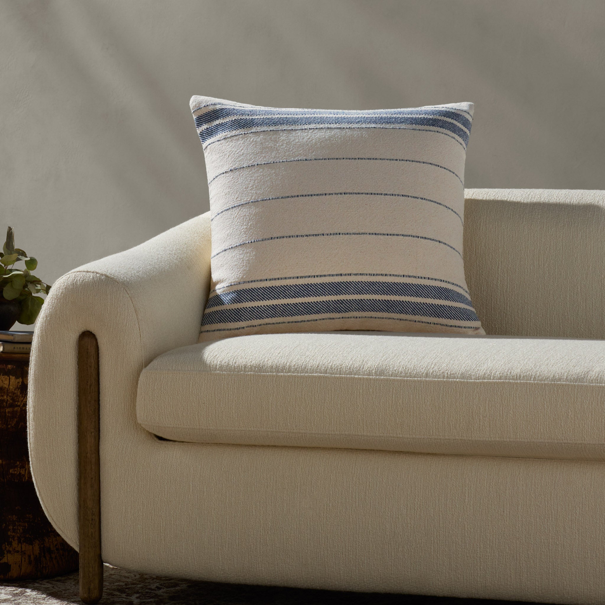 PMH0076 SELENA NATURAL / BLUE