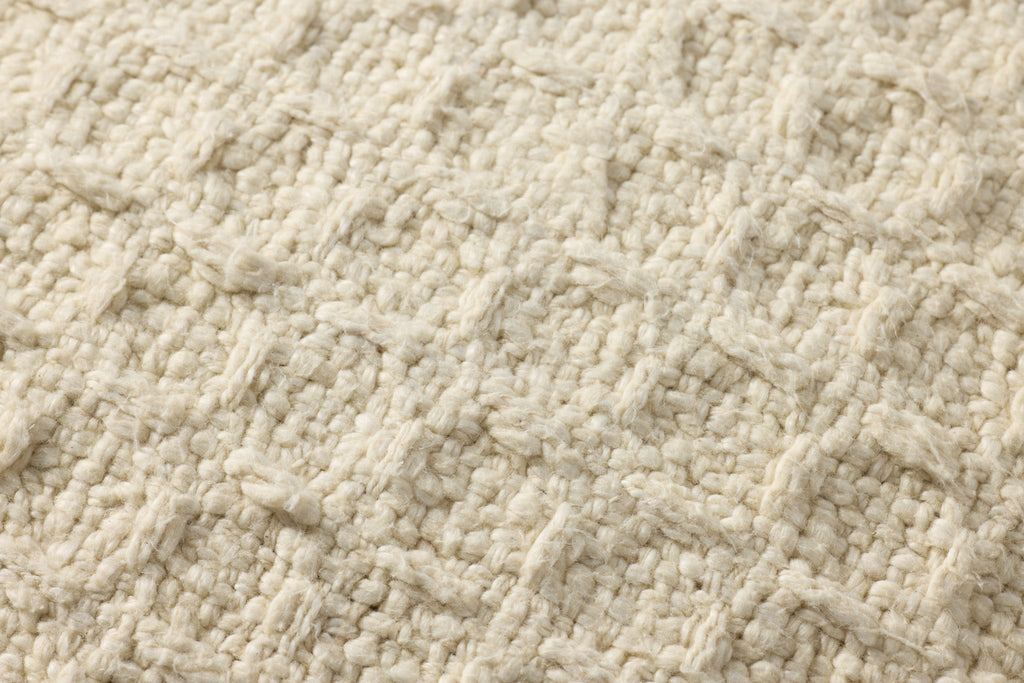 PAL0056 ALINAH IVORY