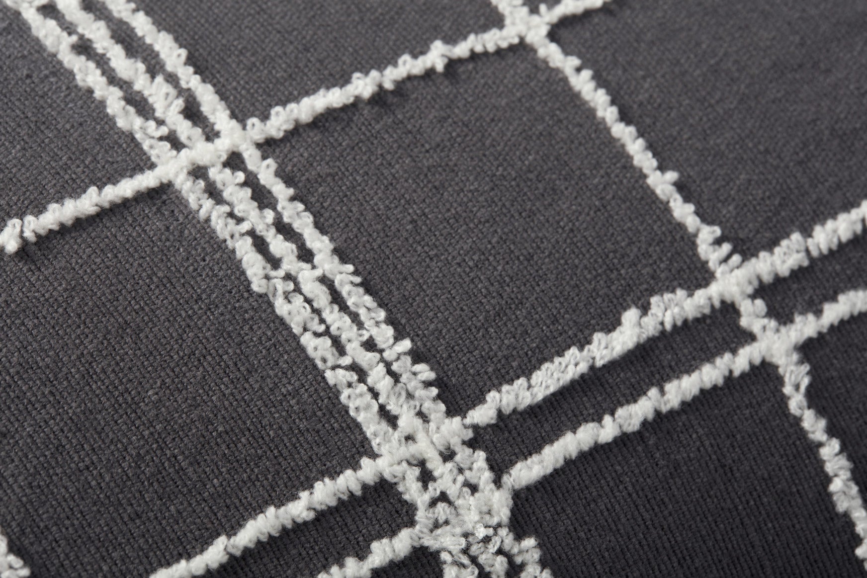 PJS0012 GRAPHITE / IVORY