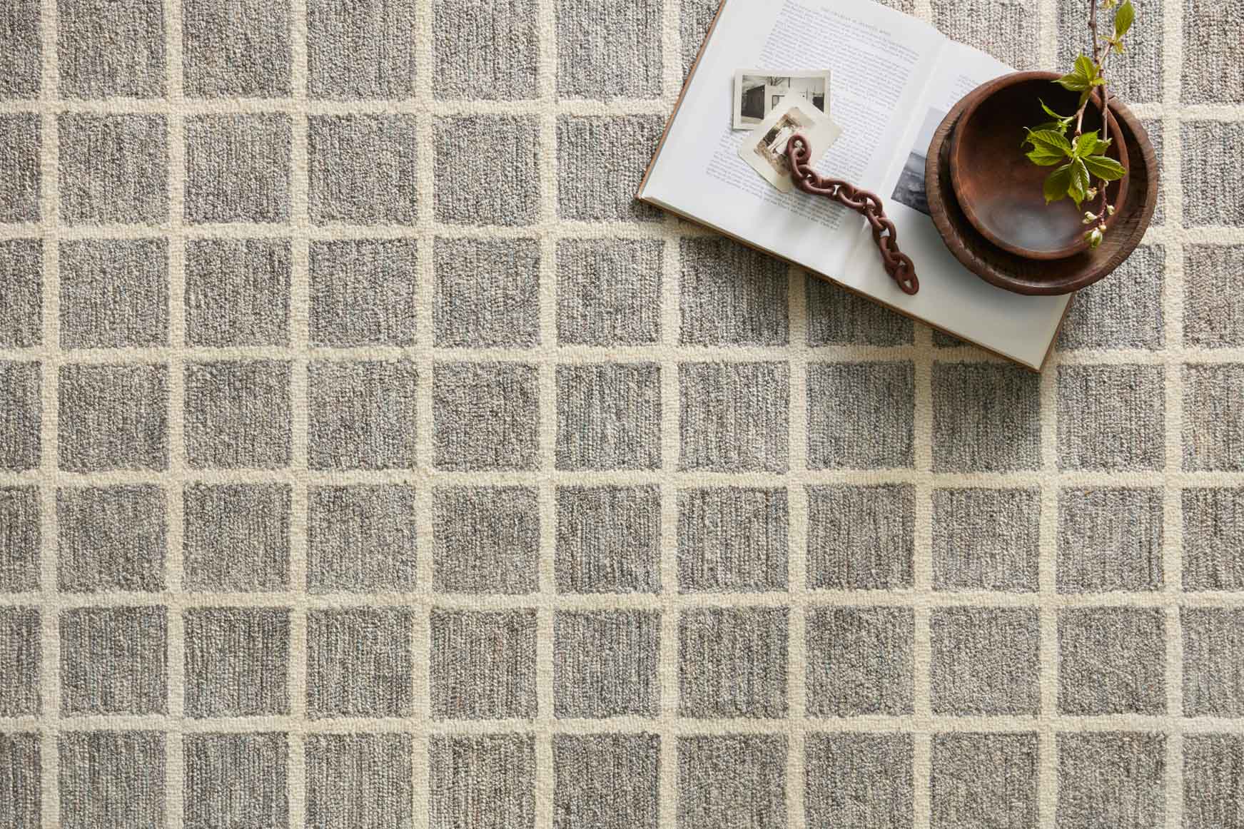 POL-05 CJ SLATE / IVORY
