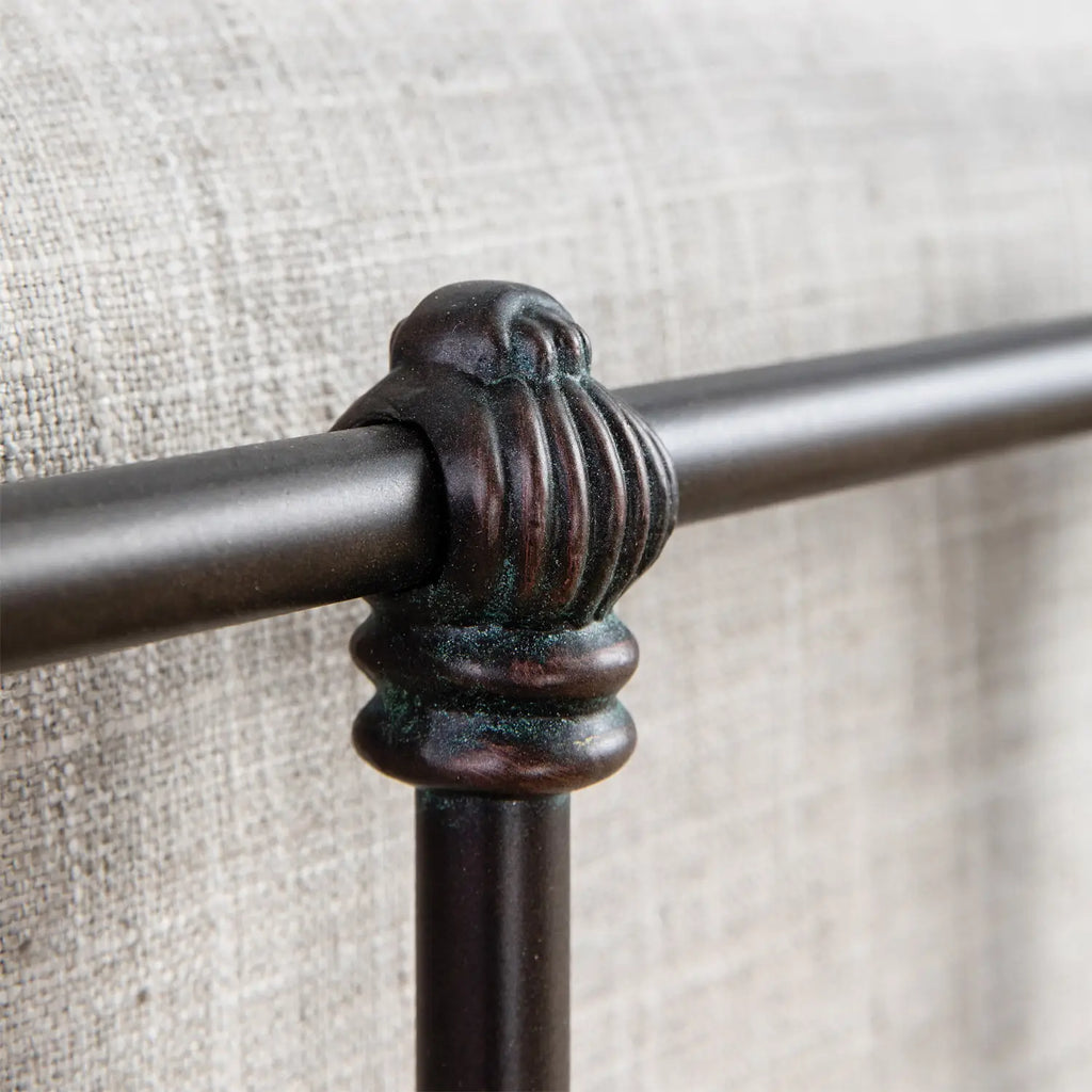 Quati 1046 queen Old Copper finish closeup