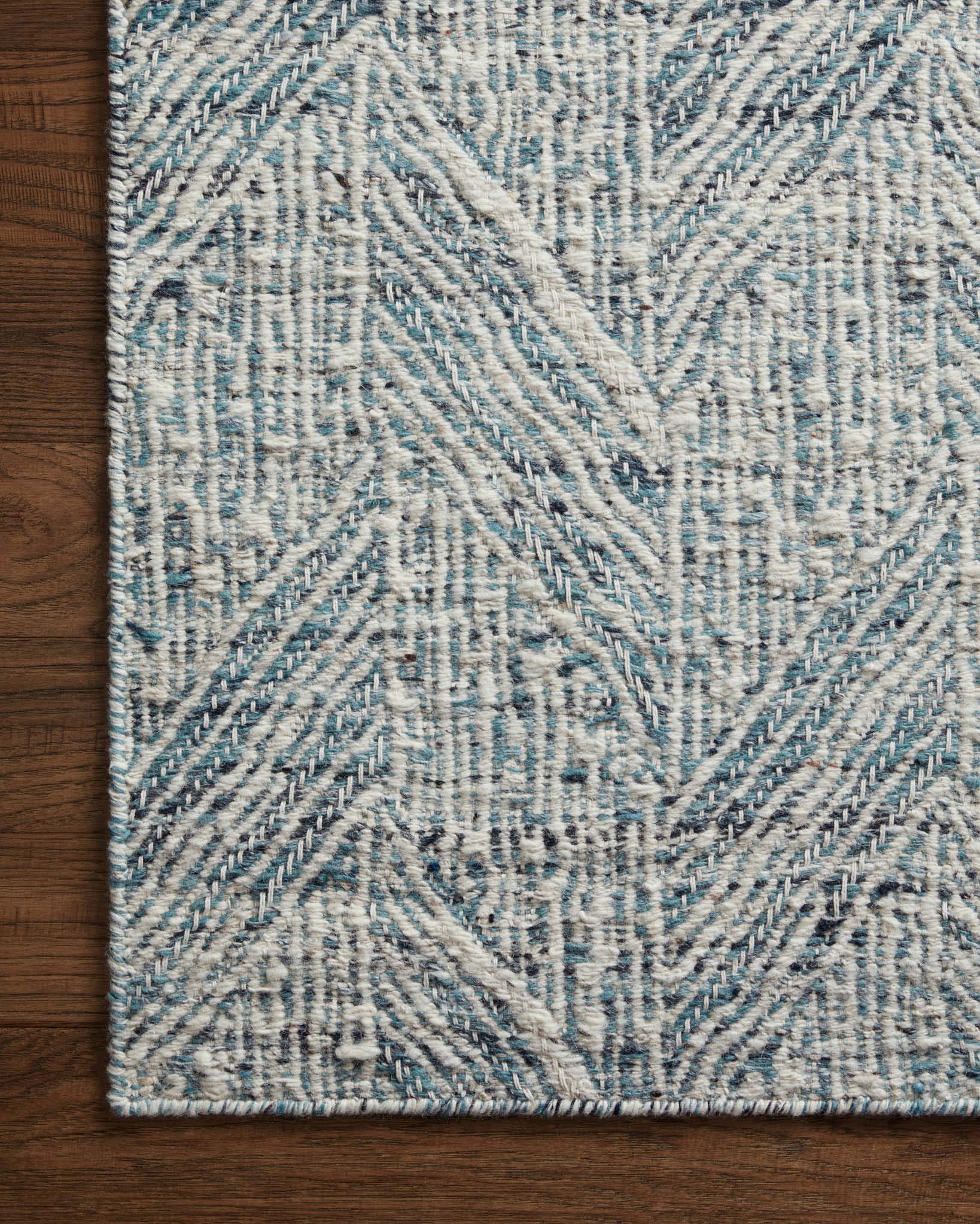 RAV-01 BLUE / IVORY