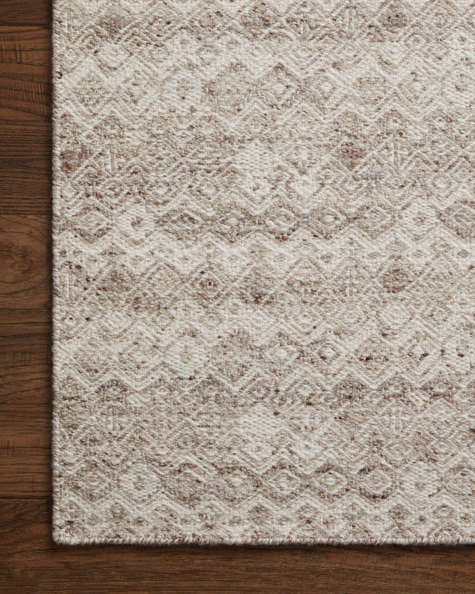 RAV-03 DOVE / IVORY