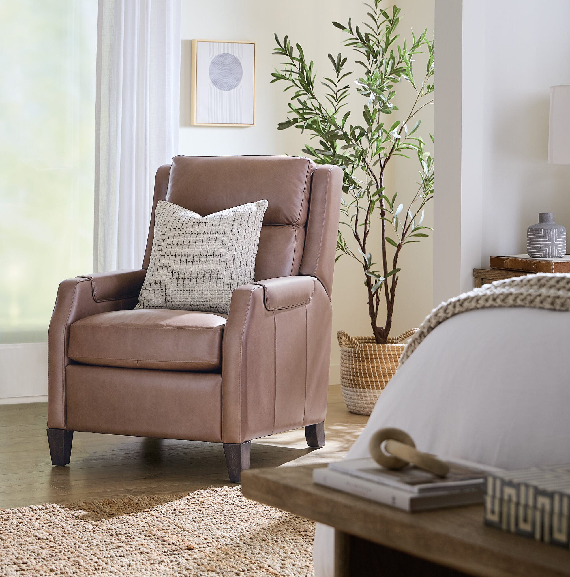 Nelson Power Recliner w/Power Headrest