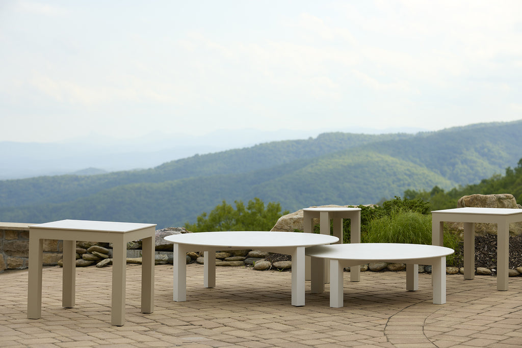 LANE VENTURE Jasper Round Cocktail Table