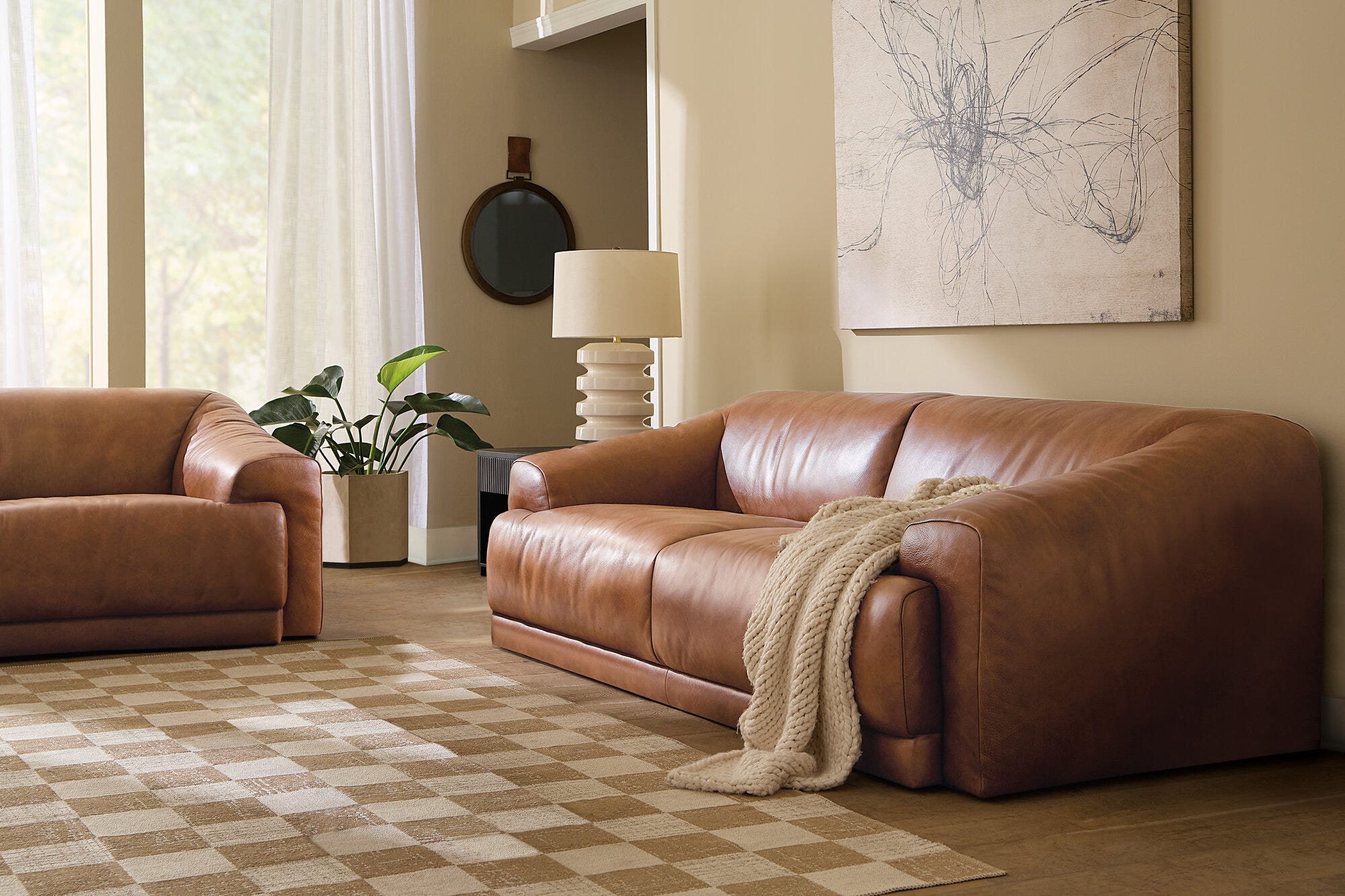 Fleetwood 2-Seat Sofa Room