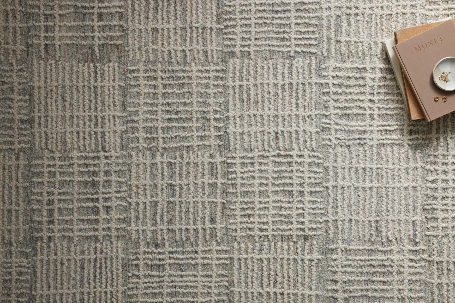 TLL-02 MIST / IVORY