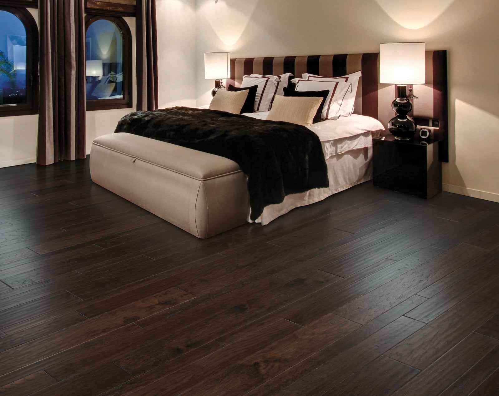 Mohawk Flooring Weathered Estate - room scene