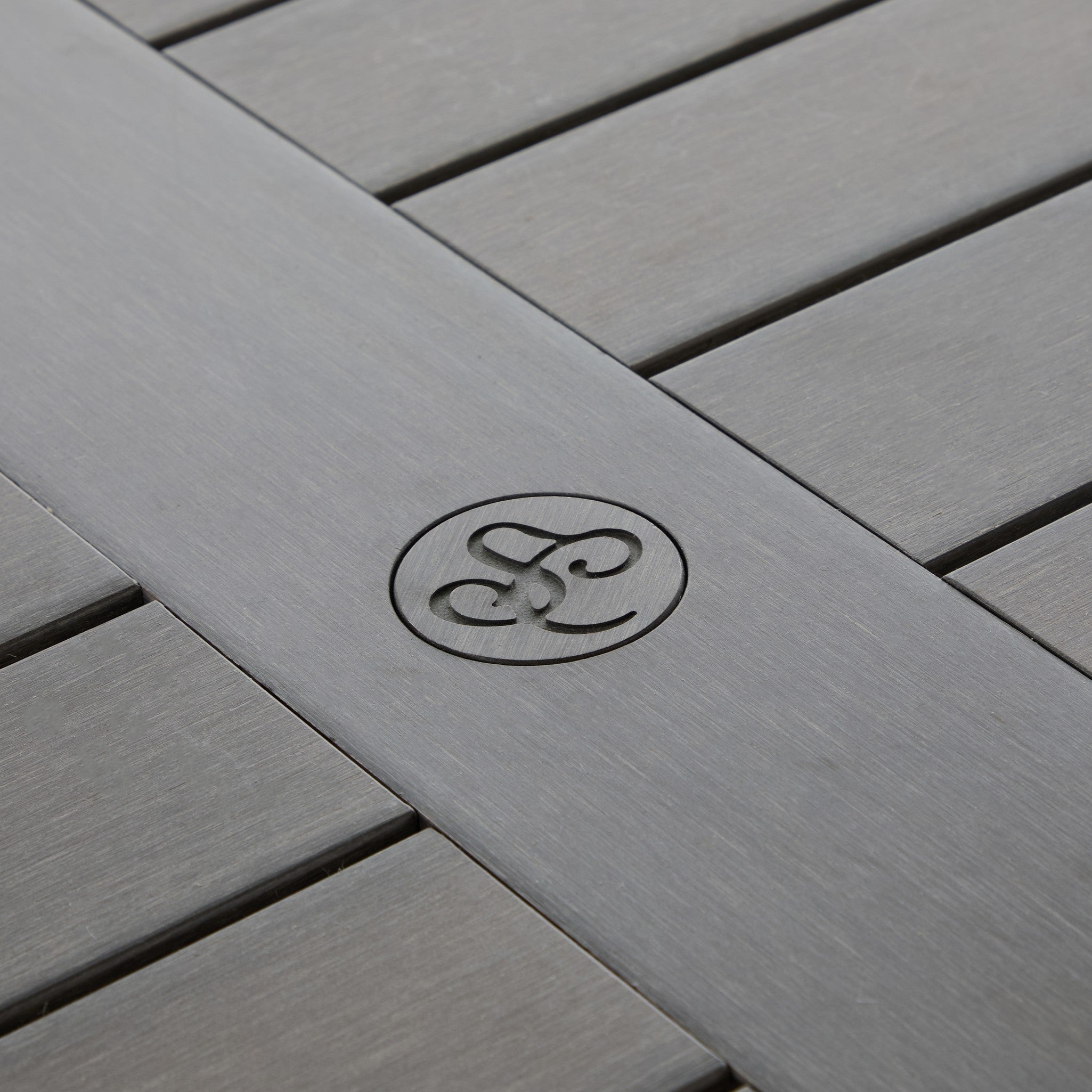 Portside 48" Round N'Dura Table