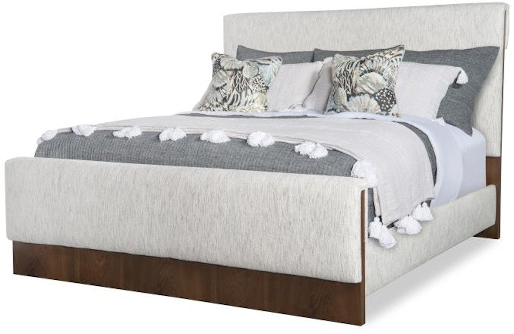 Century Furniture Woodbury Upholstered Bed - King Size 6/6 C79-166