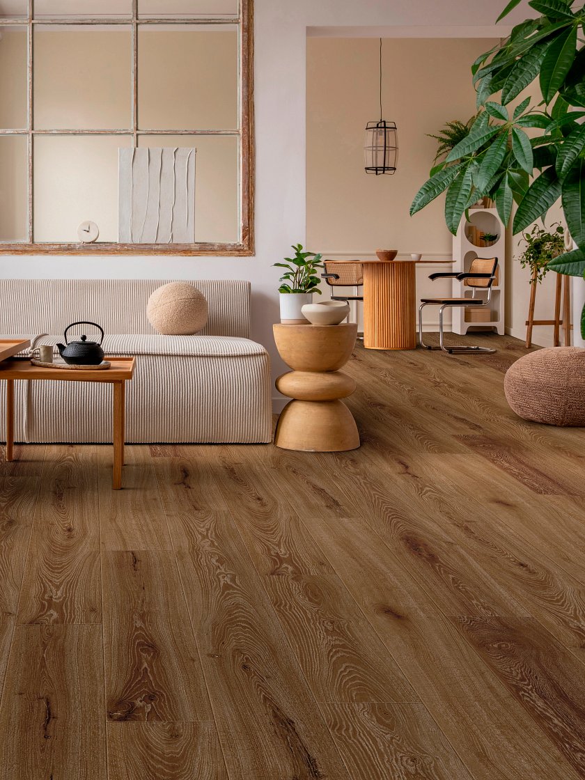 RETRO REVIVAL CRIMSON FLAME OAK ROOM