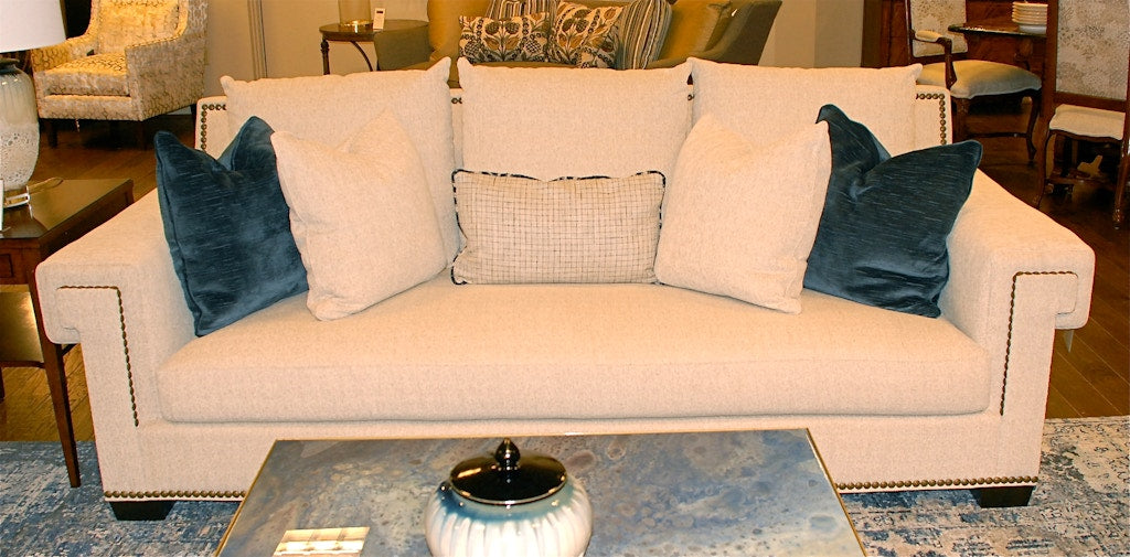 Issis Select GRAMERCY SOFA 56TK-3515-03TK229