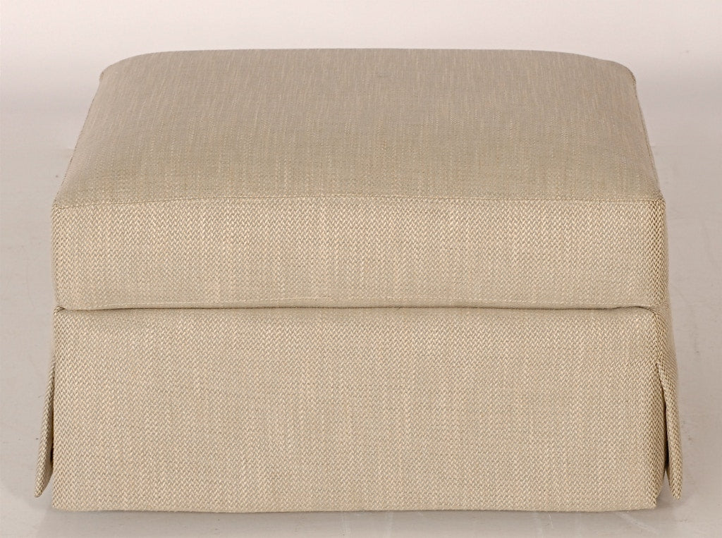 Issis Select KENSLEY OTTOMAN 49TK-3617-00TK227