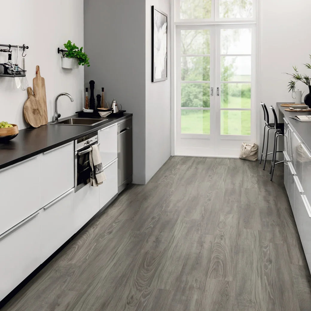 Karndean Luxury Vinyl Korlok Reserve Grey Oiled Oak
