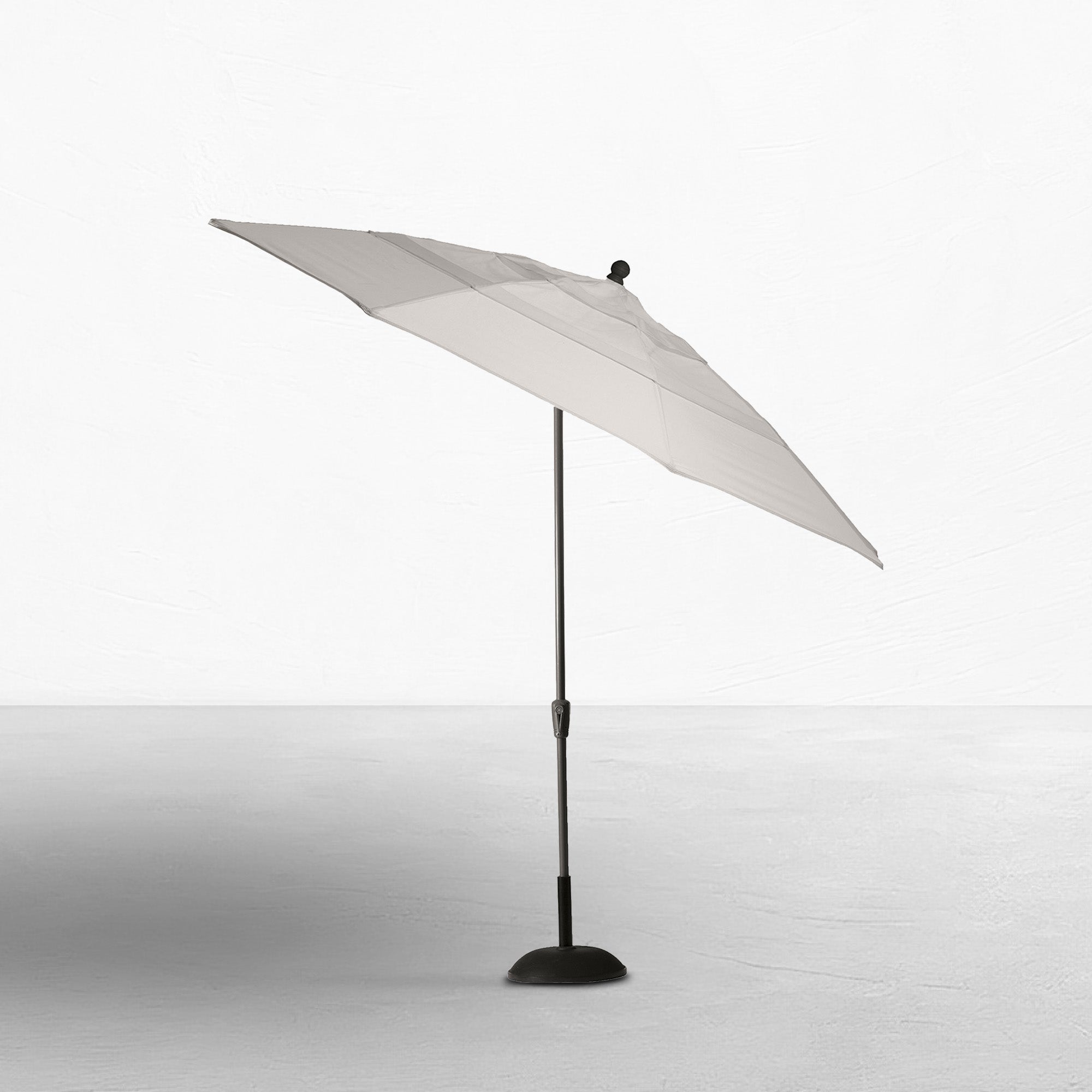 9' Crank Auto Tilt Umbrella
