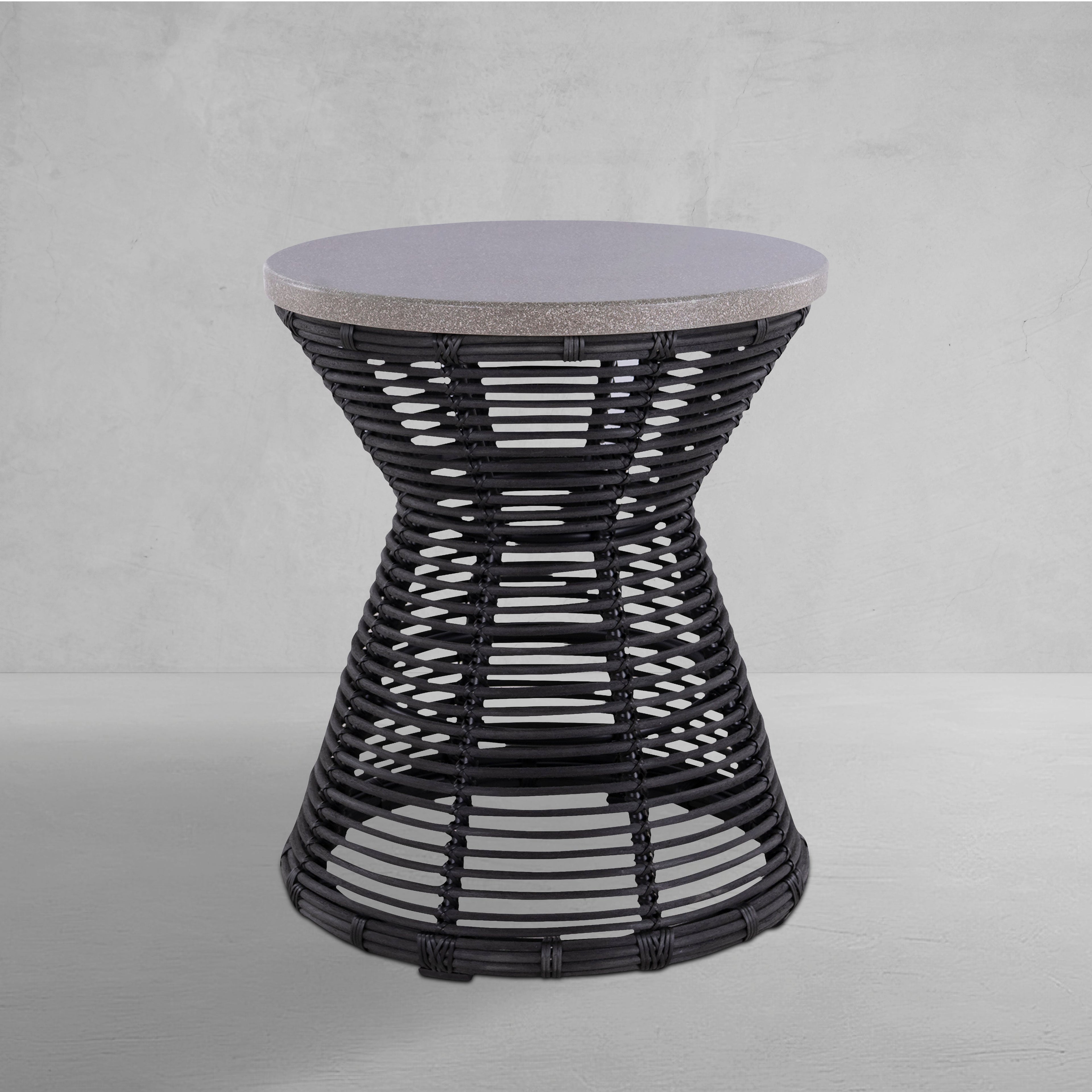 Harris Wicker 22" Round Outdoor Pedestal End Table
