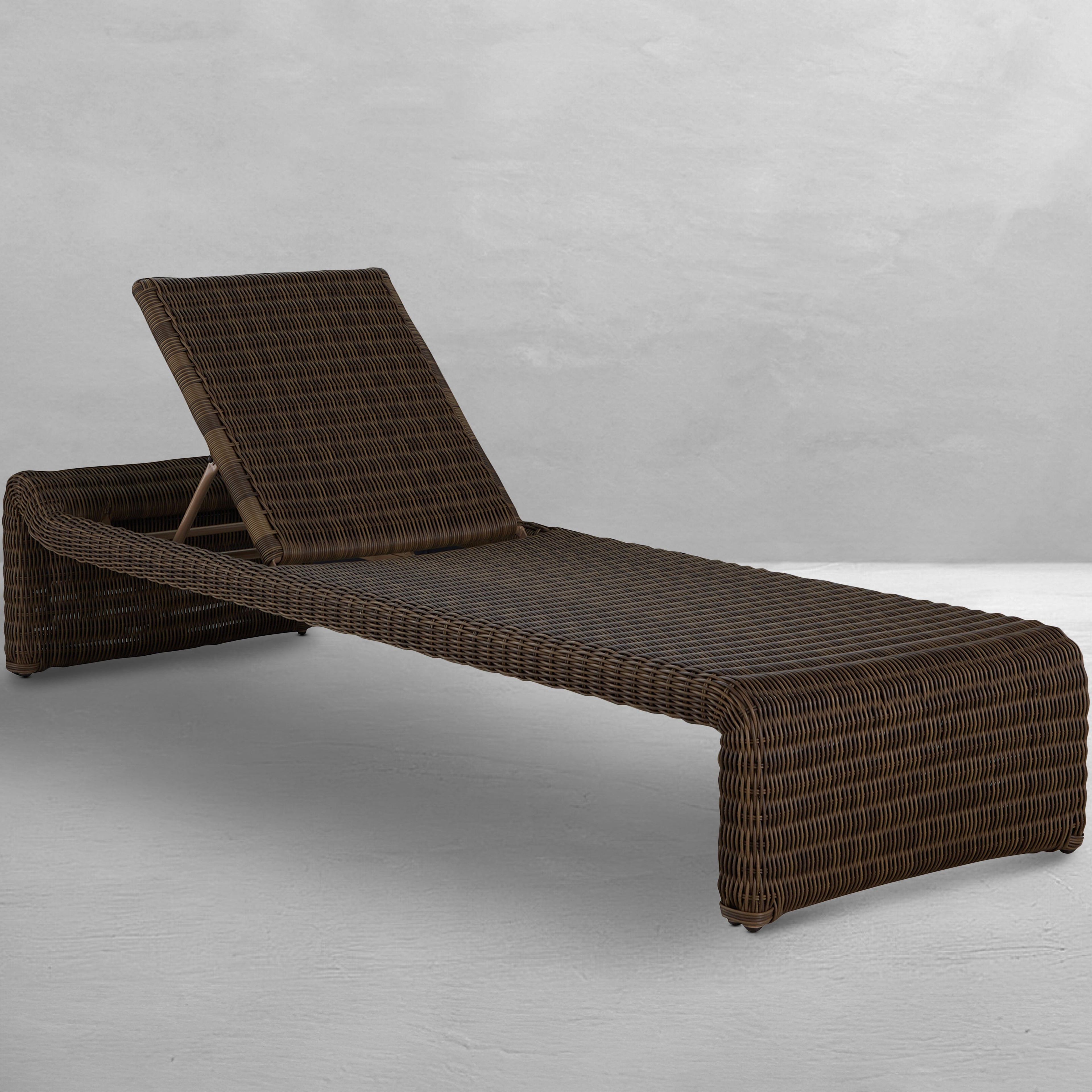 Como Resin Wicker Chaise