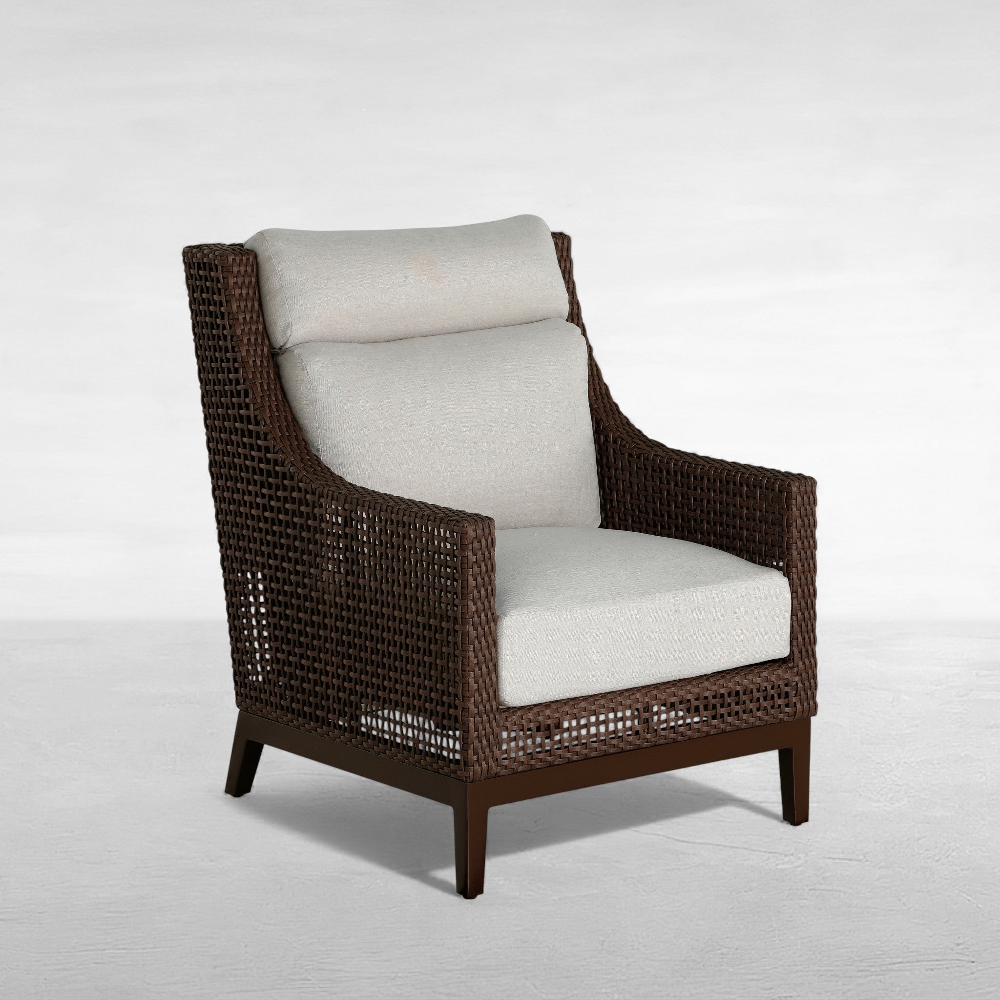 Peninsula Resin Wicker Outdoor Lounge Chair