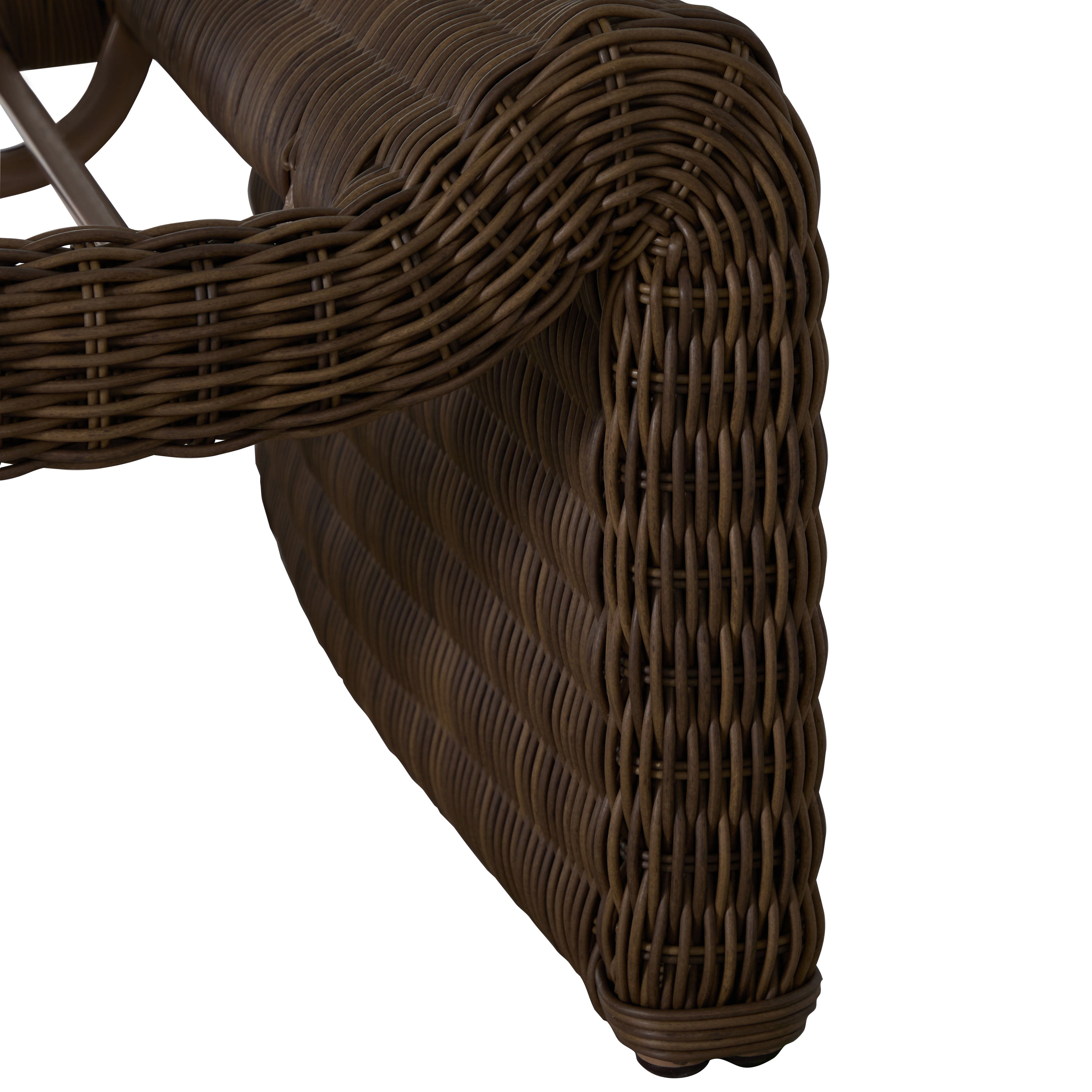 Como Resin Wicker Chaise