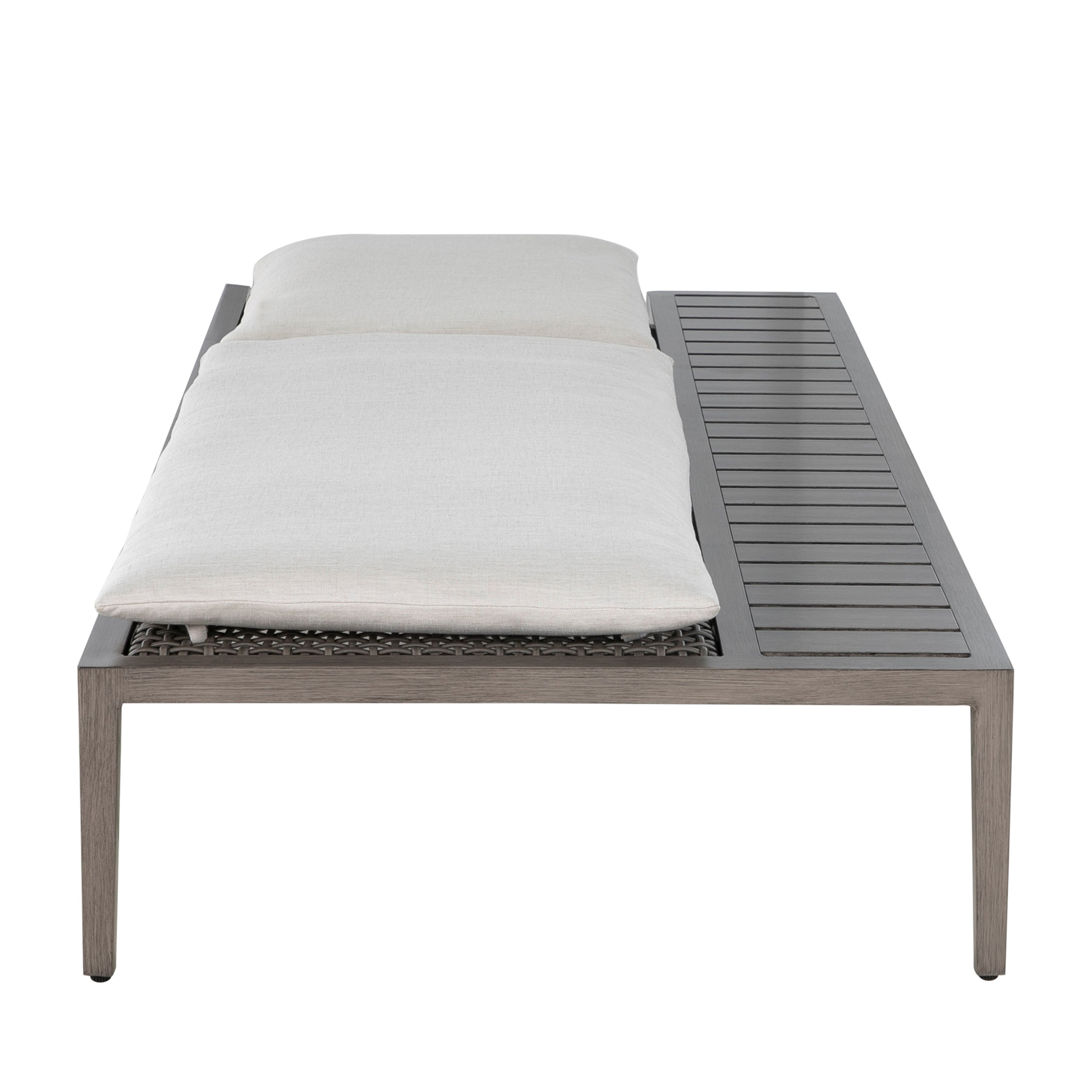 Harbor Wicker Outdoor Armless Chaise Lounge