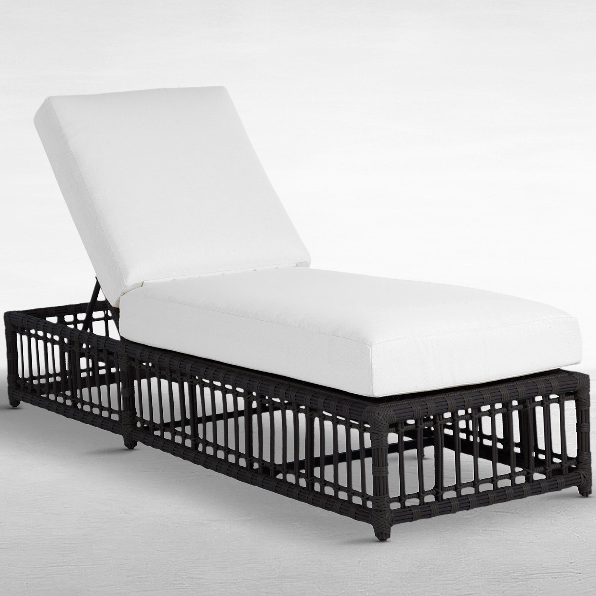 Newport Wicker Outdoor Armless Chaise Lounge