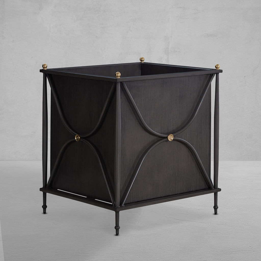 Roma Large Planter