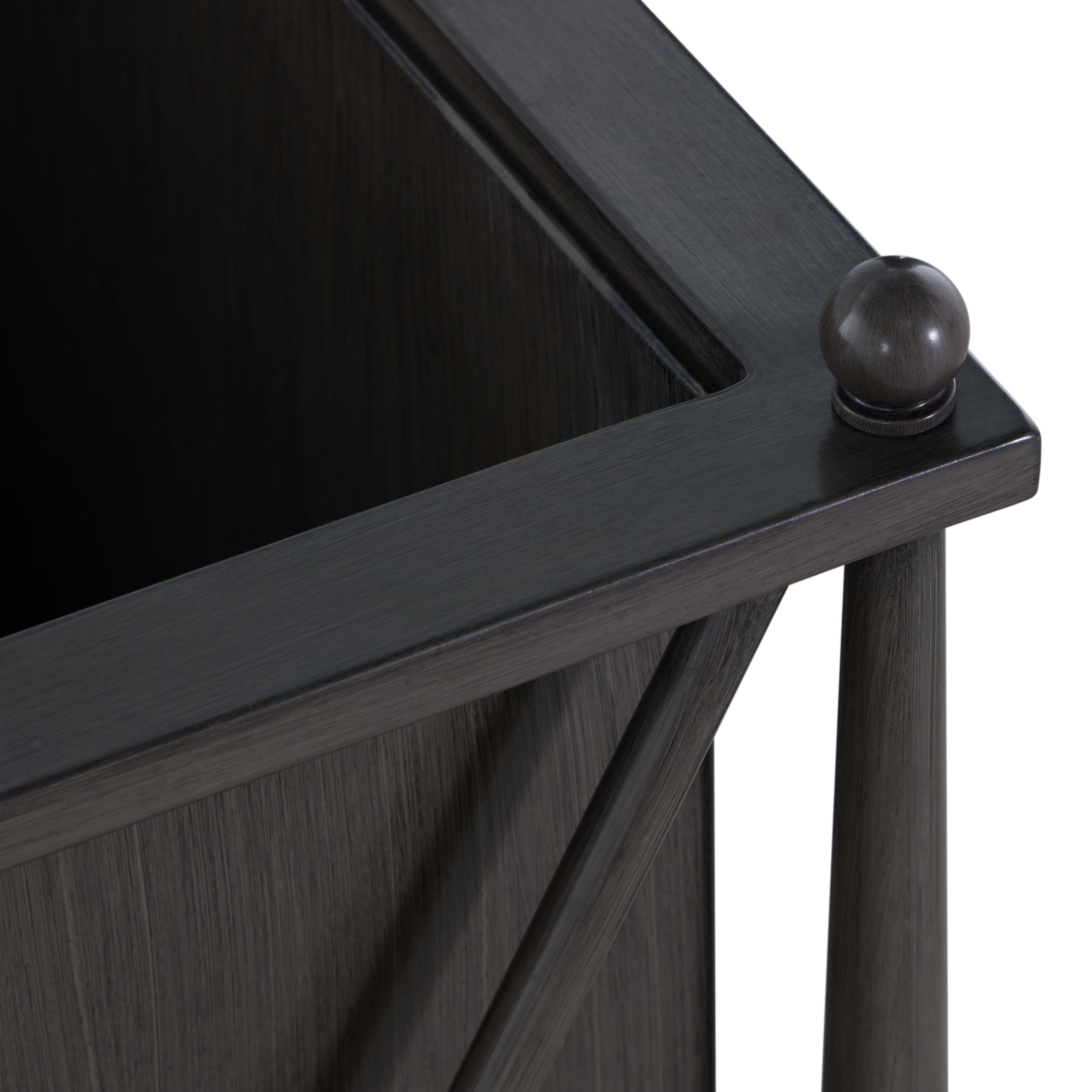 Roma Medium Planter