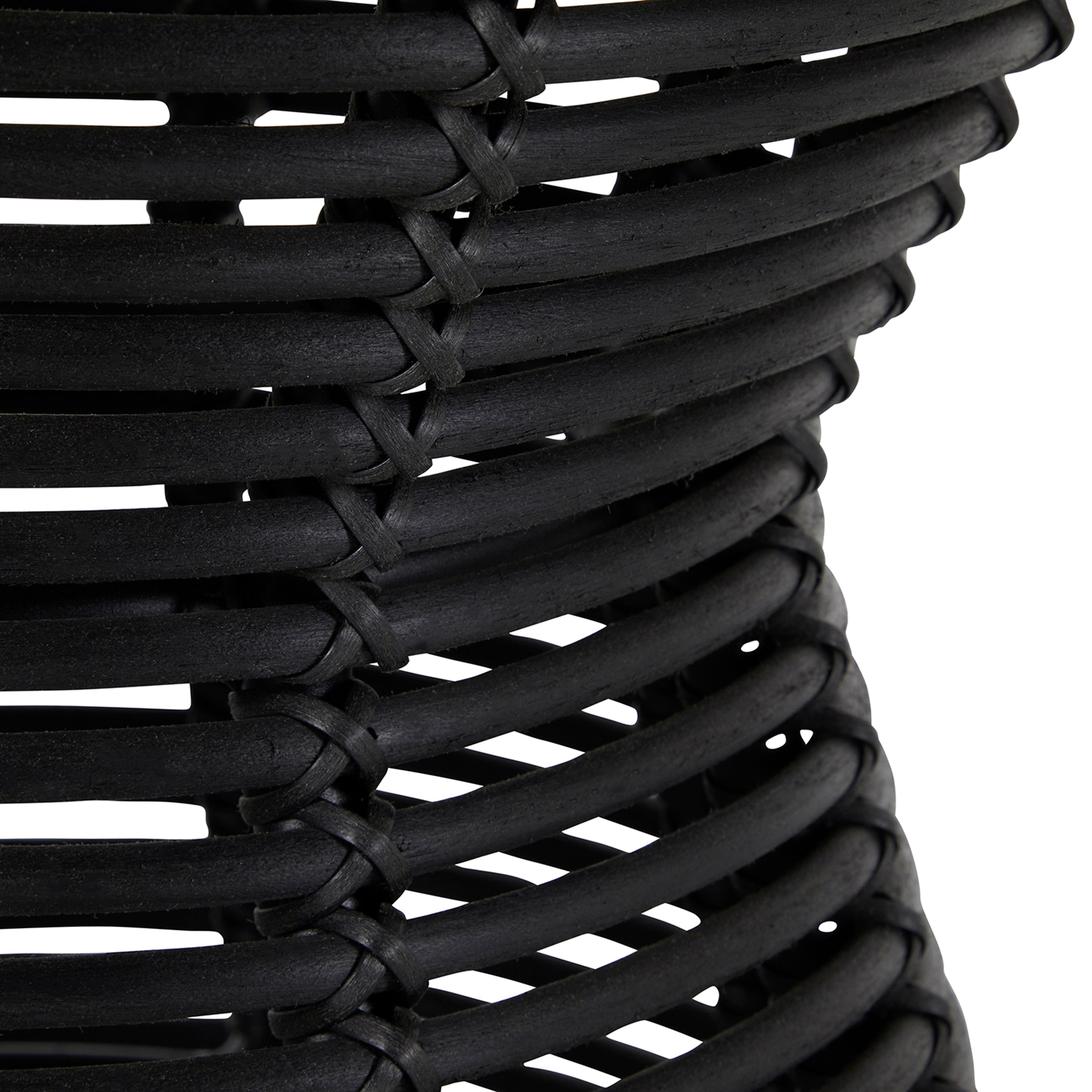 Harris Wicker 22" Round Outdoor Pedestal End Table