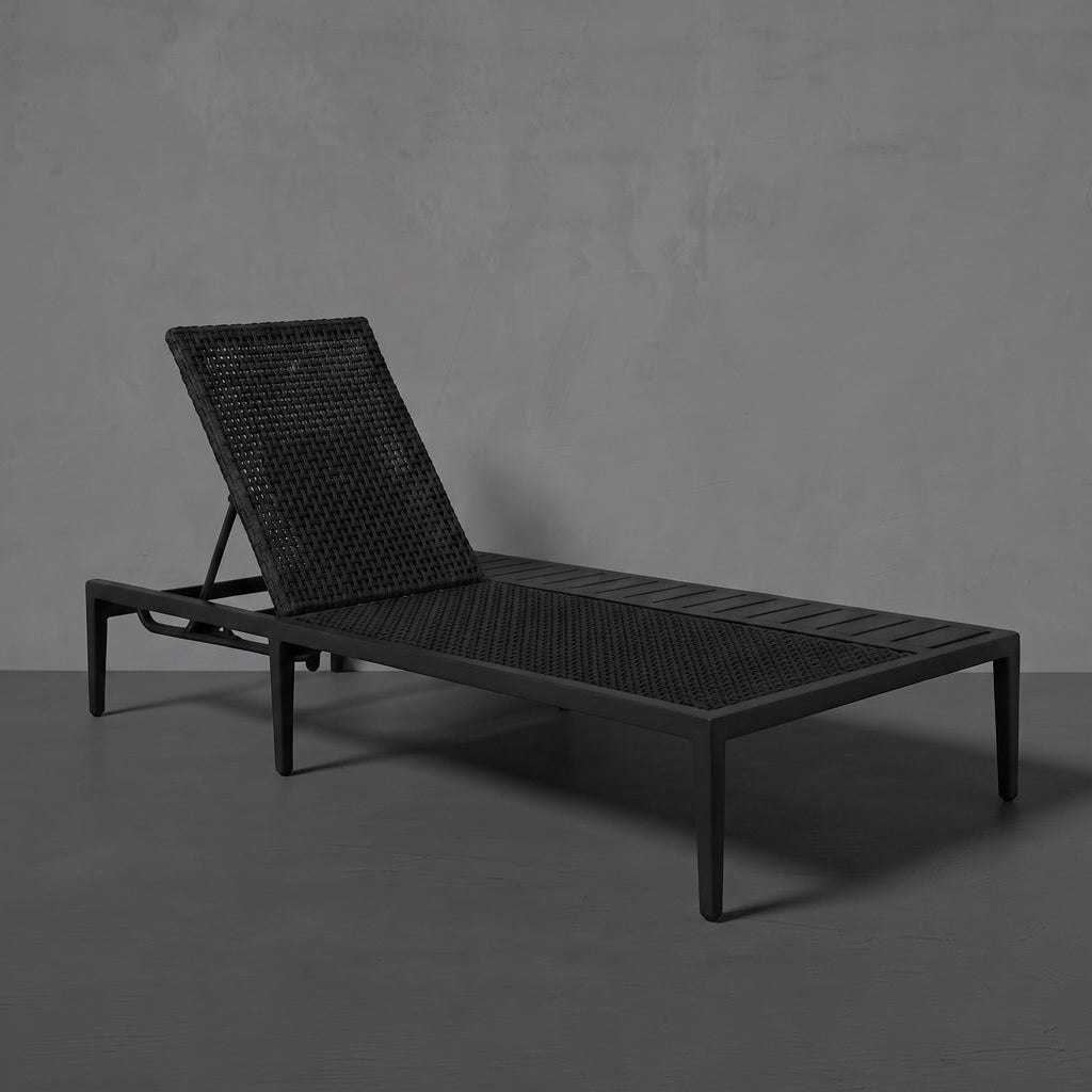 Harbor Wicker Outdoor Armless Chaise Lounge