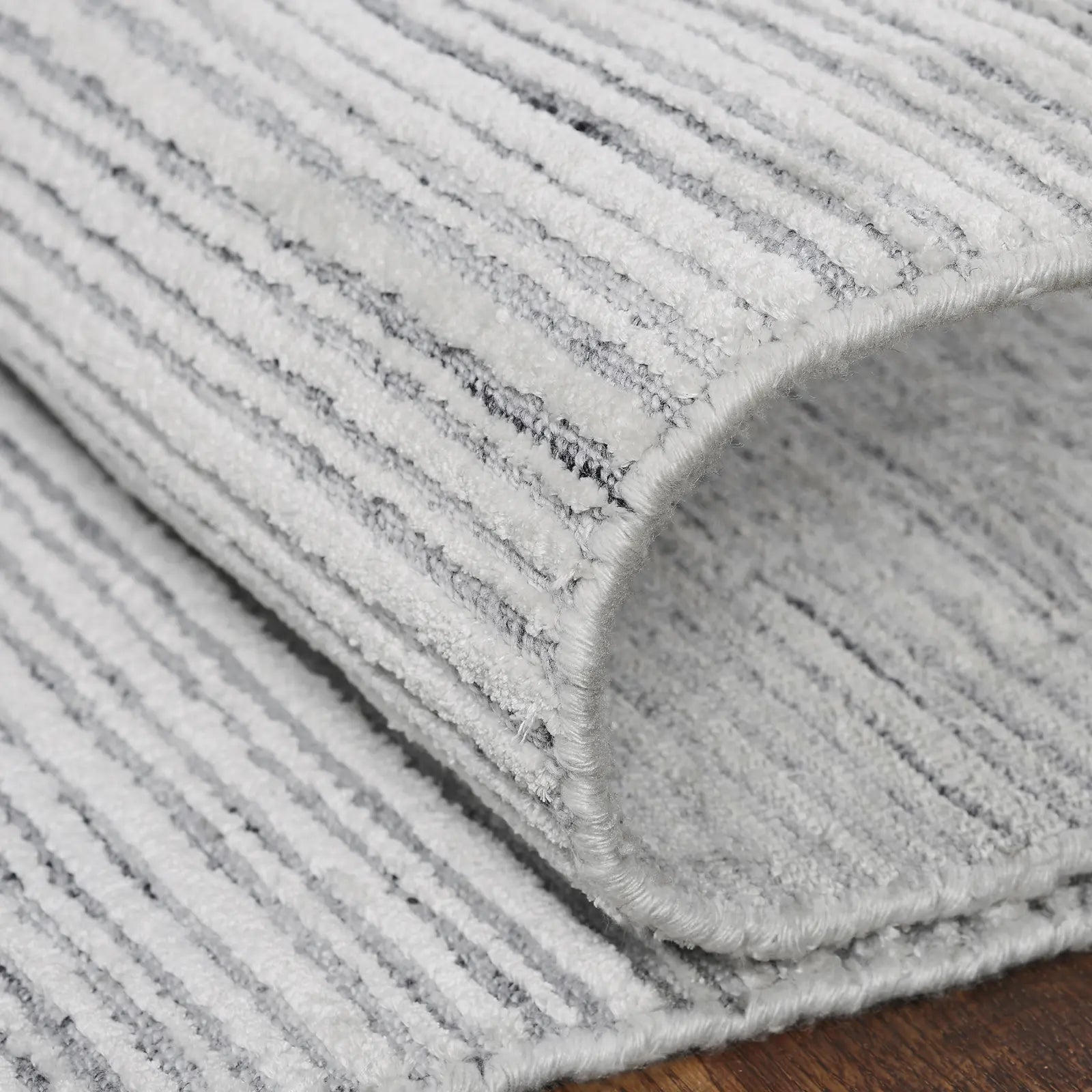 Contemporary Wool and Silkette Rug - Power Loom Bowery BW