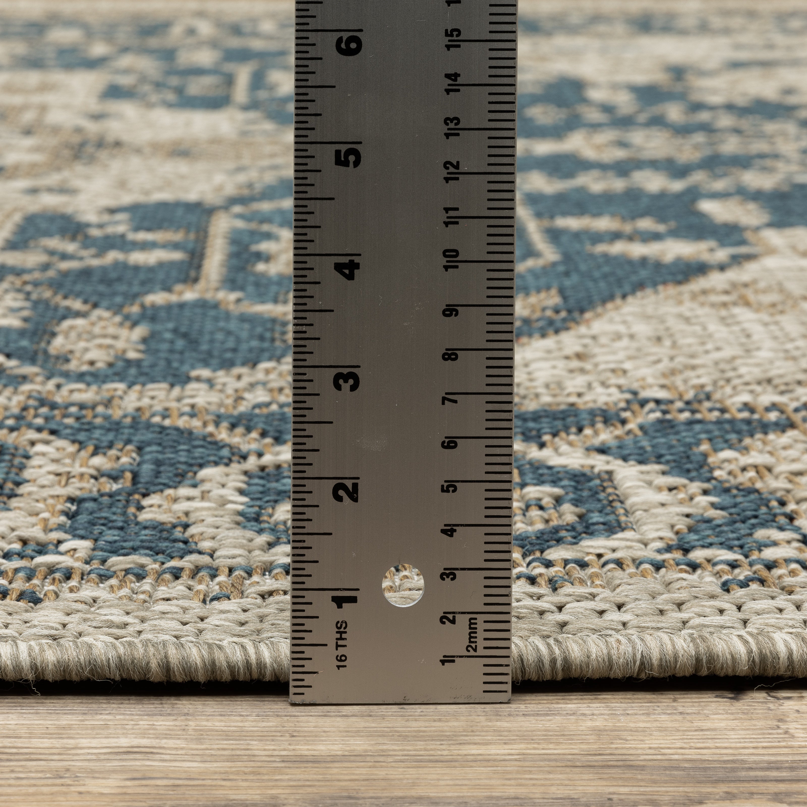 Latitude / 1J