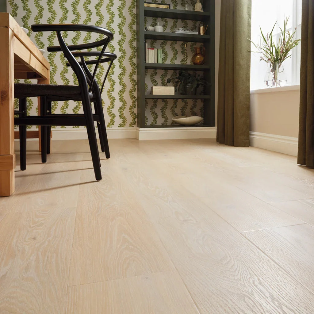 Karndean Luxury Vinyl Art Select Pale Artisan Oak