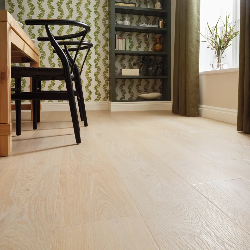 Karndean Luxury Vinyl Art Select Pale Artisan Oak