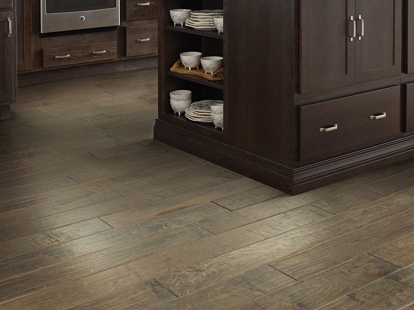 YUKON MAPLE 6 3/8 TIMBERWOLF ROOM